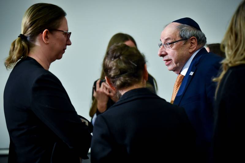 4096-2726-max (1).jpg